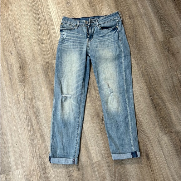 LEVI MID RISE CUFFED STRETCHY MOM JEANS - Picture 8 of 9